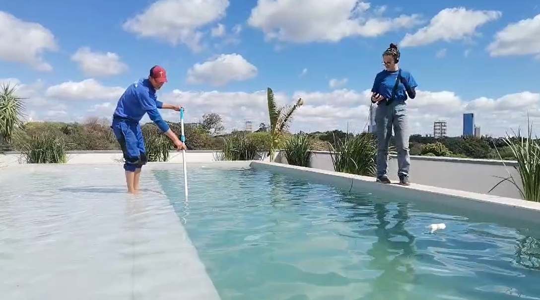 Poolsanierung vom Profi, Reparatur, Risse im Pool, Konstantin SA, Independencia, Paraguay, Wasserfiltersystem, Poolbauer, Poolkonstruktion, Salzwasser Pool, Folien, Reinigungsmittel, Piscina Paraguay Shop, Salzwasserpool